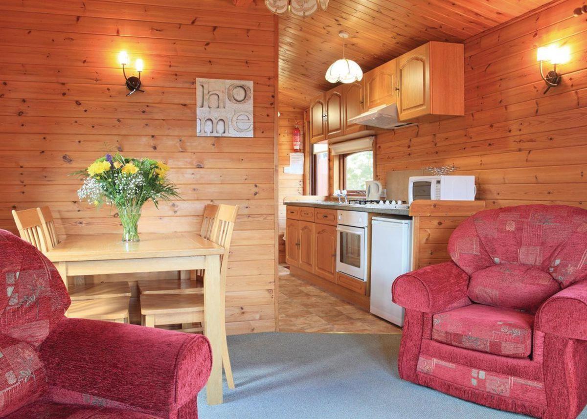 Ben Nevis Holiday Park Banavie ภายนอก รูปภาพ